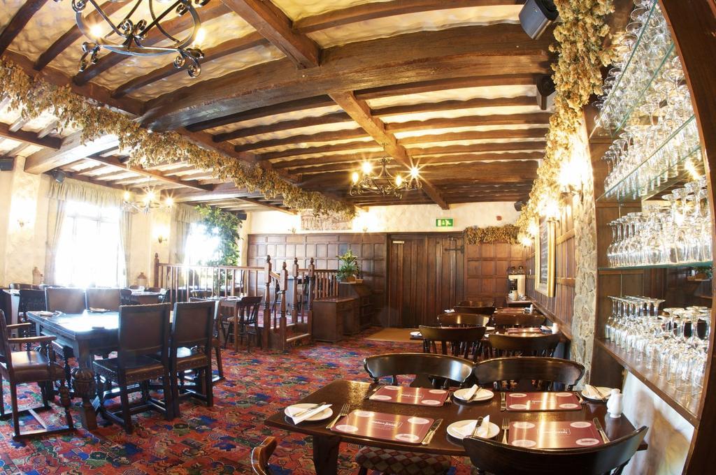 The Horseshoe Inn Herstmonceux Exteriör bild